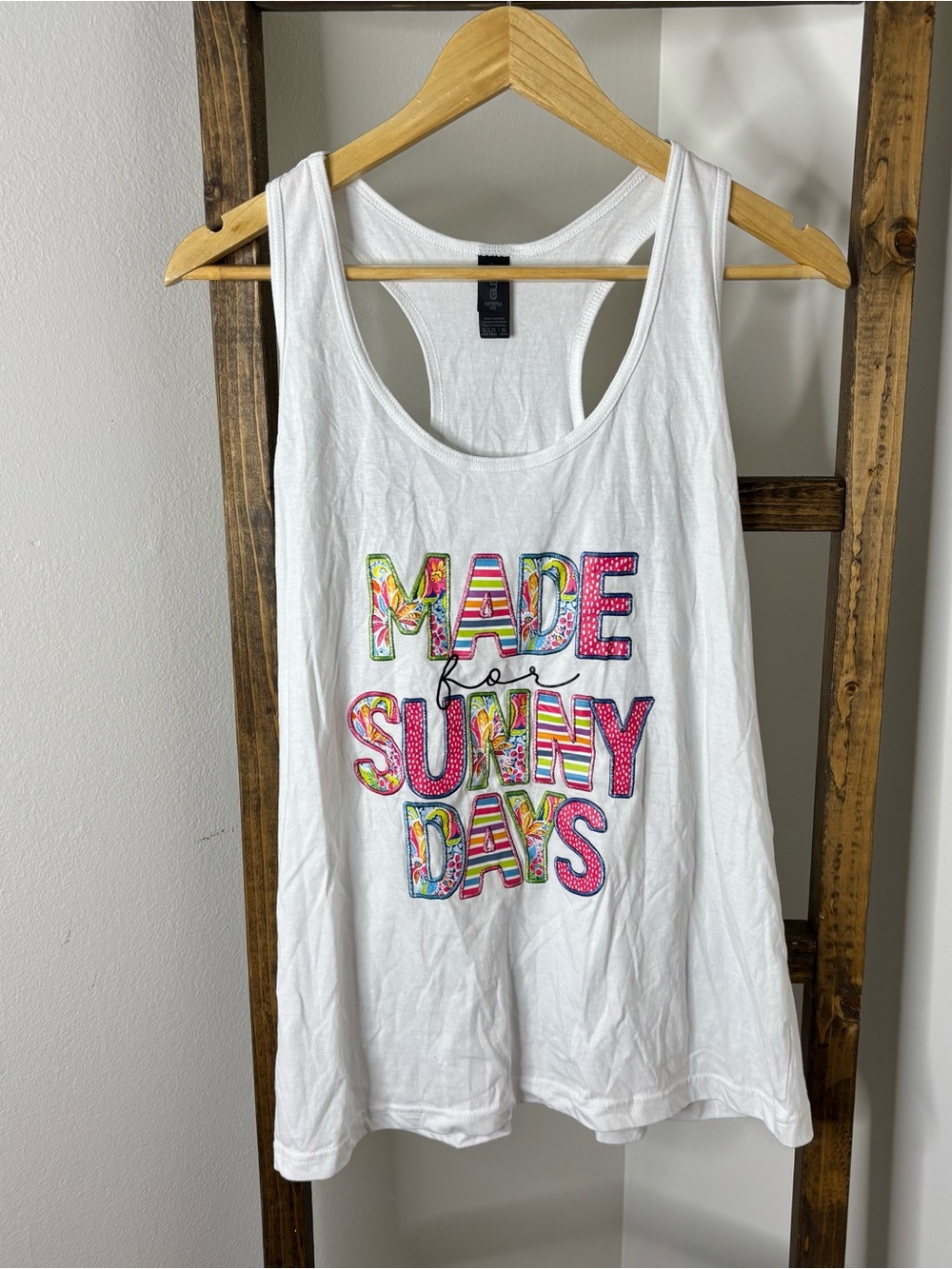 Gildan Softstyle Racerback White Made for Sunny Days Graphic Tank Top Size XL